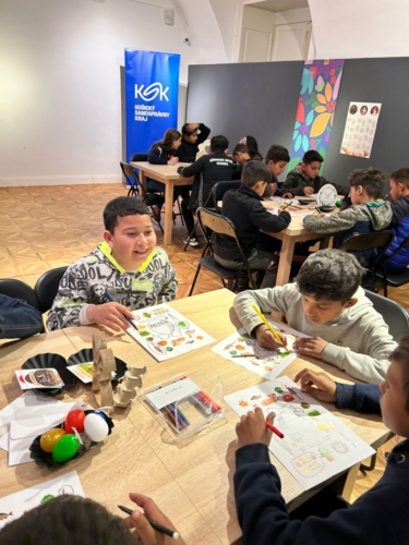 94d5ce8e-44c4-4aad-8755-094d865158f3